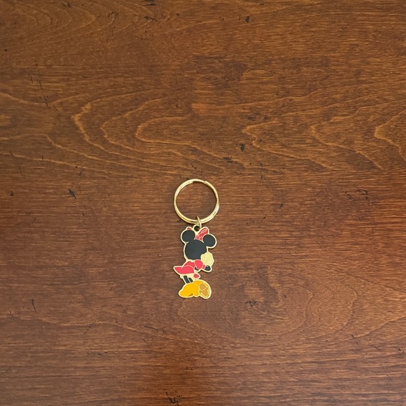 NWOT Minnie Mouse Keychain with Red Bow - Picture 3 of 5